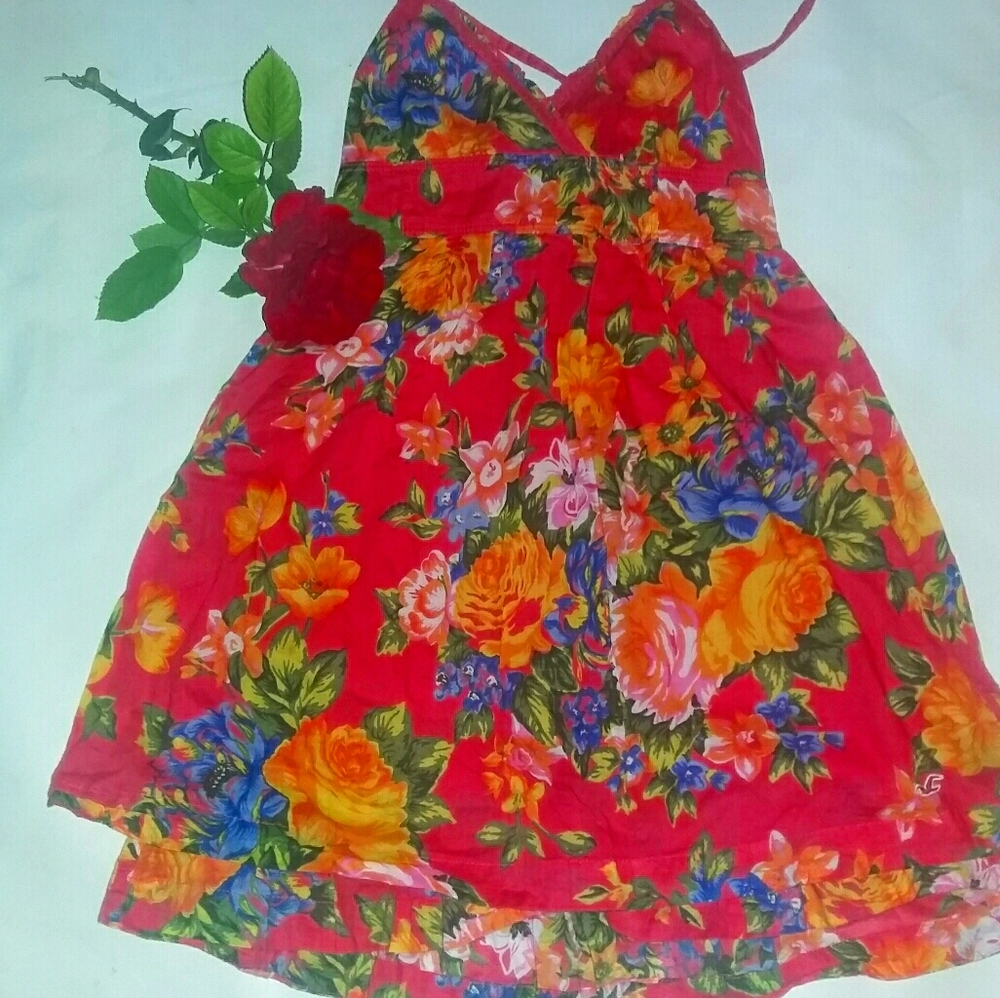 Hollister dress red with floral print xs